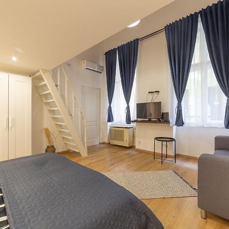 Lovely 1 Bedroom Flat With Central Location 부다페스트 외부 사진